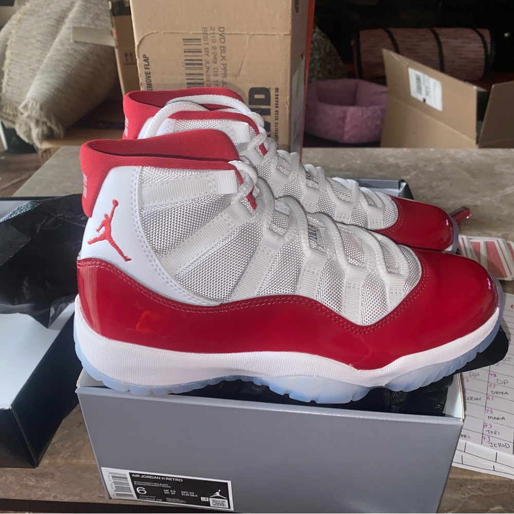 Woman’s size 6